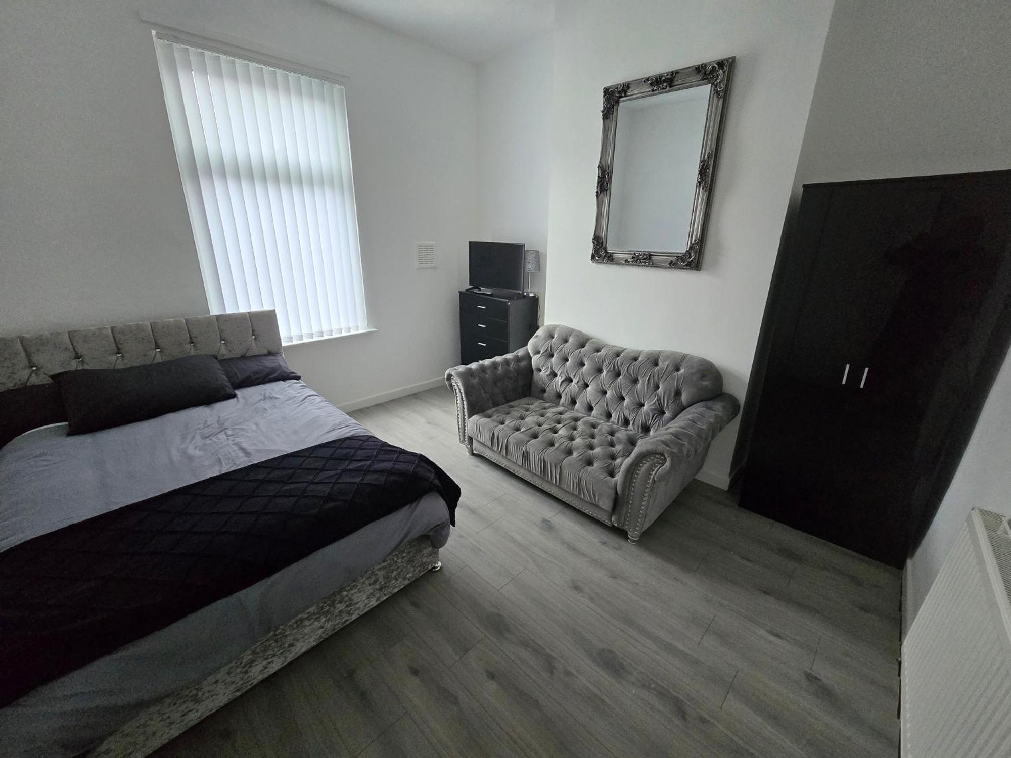 Anfield Guest House Sleeps 5 ลิเวอร์พูล ภายนอก รูปภาพ