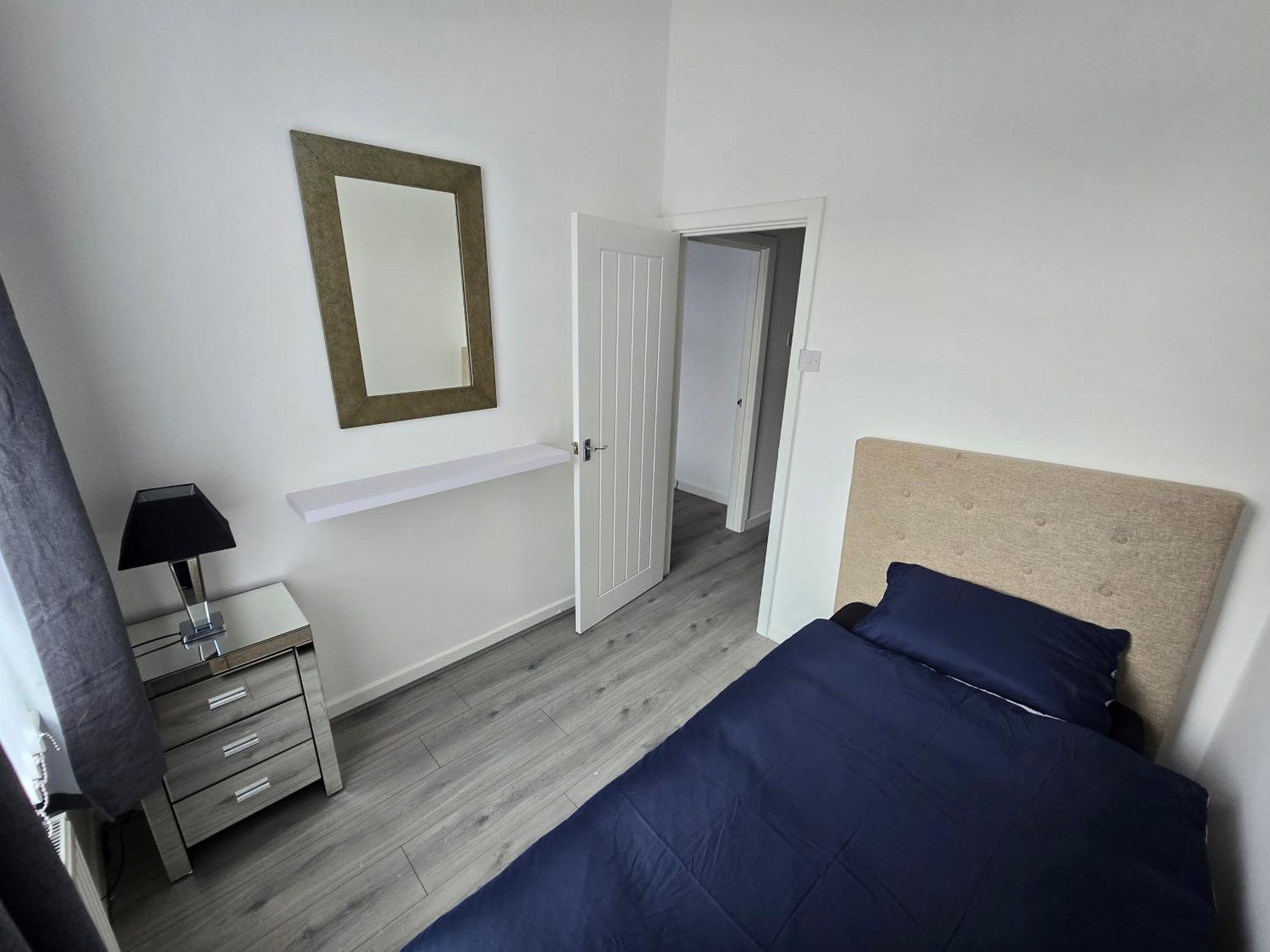 Anfield Guest House Sleeps 5 ลิเวอร์พูล ภายนอก รูปภาพ