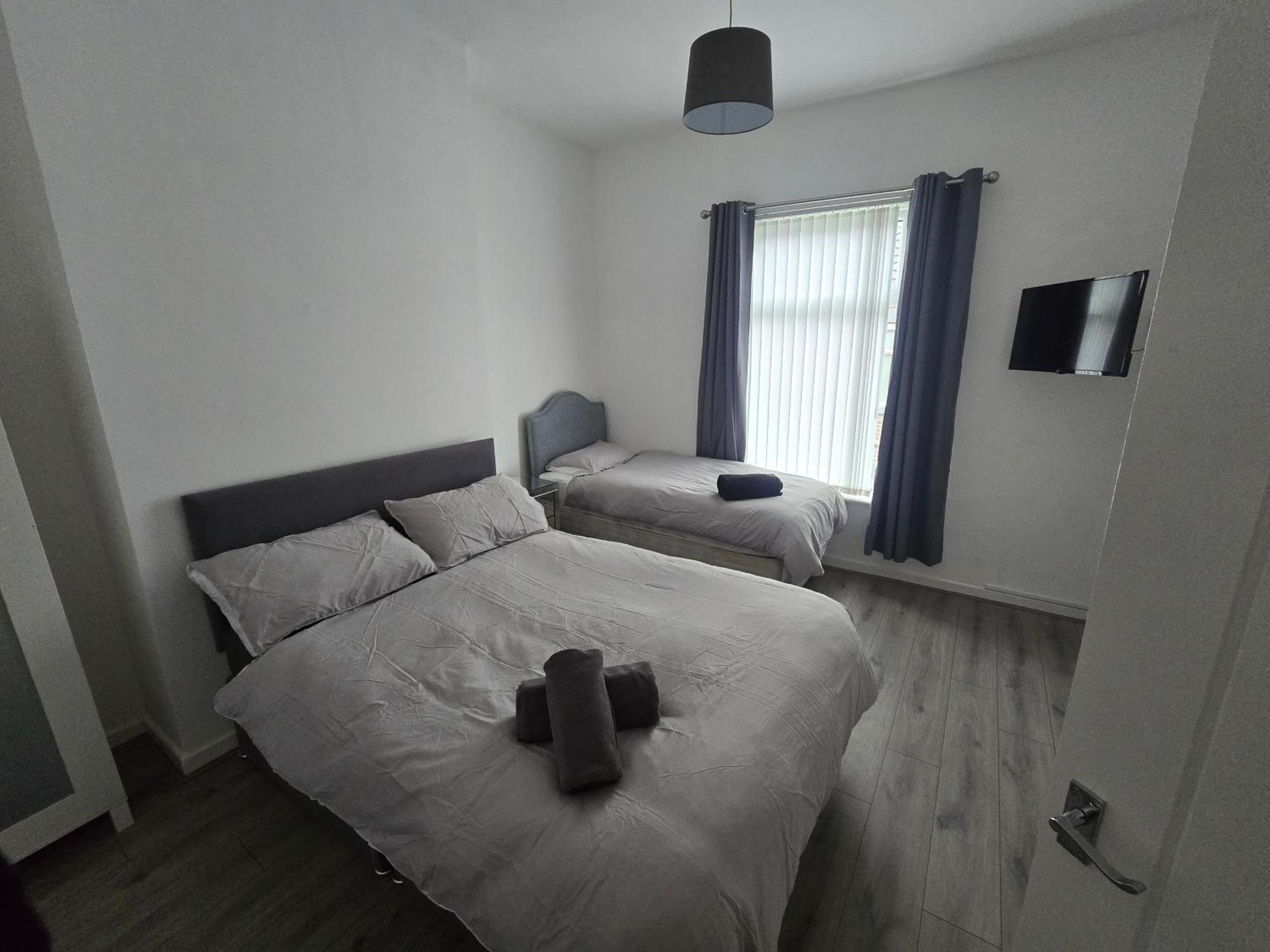Anfield Guest House Sleeps 5 ลิเวอร์พูล ภายนอก รูปภาพ